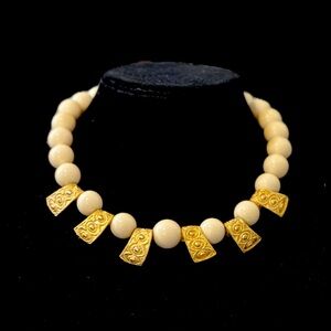 #24 Vintage Accessocraft Necklace!